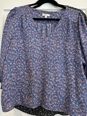 Reitmans Blue Floral Peasant Blouse with Pink Accents